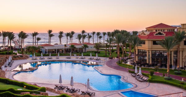 Rixos Sharm El Sheikh swimming pool